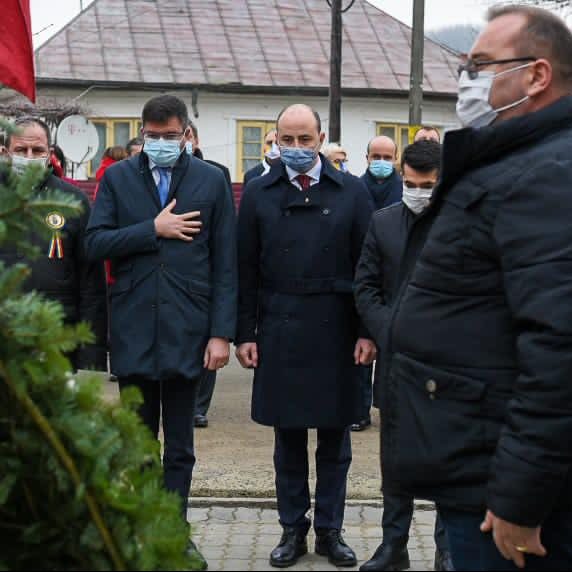 Cinstim memoria înaintașilor care au luptat pentru țară, pentru valorile românești, pentru adevăr și onoare.